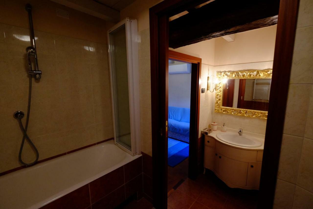 B&B La Corte Suites Salice Terme Exterior foto